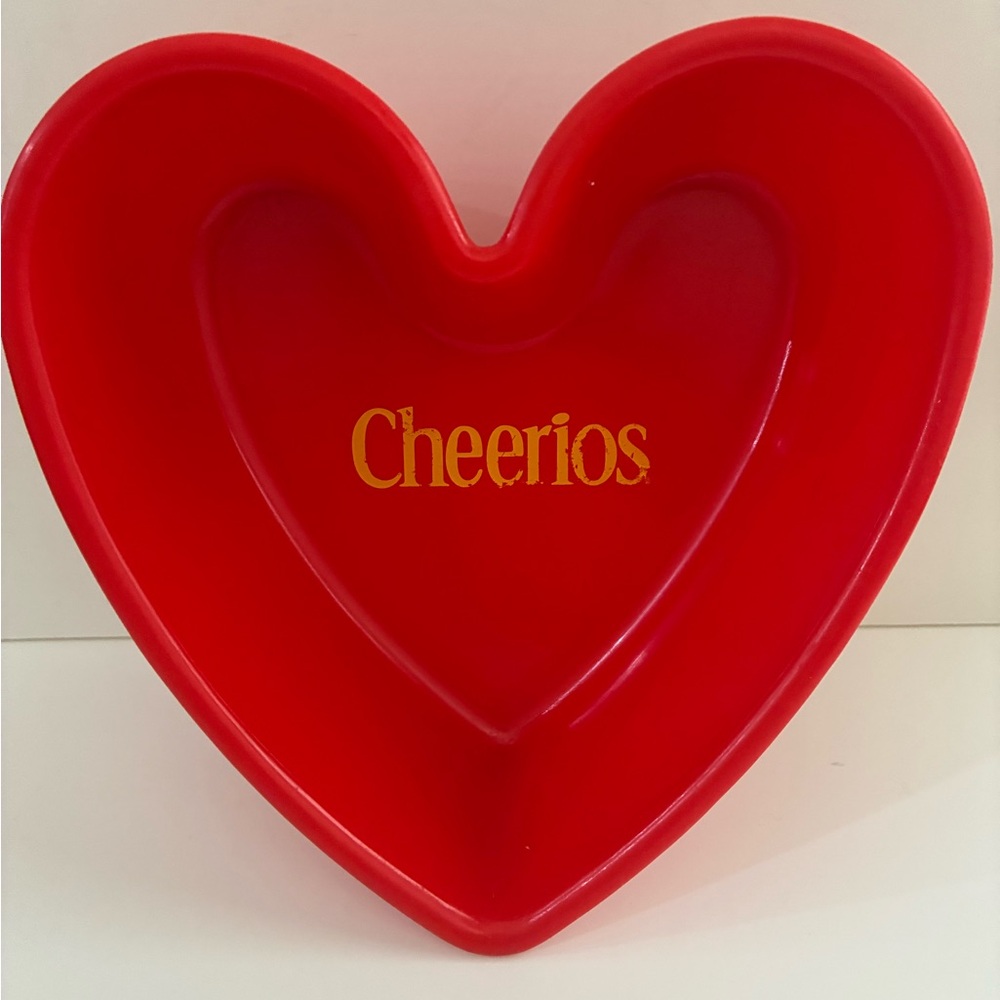 Cheerios Red Heart Cereal Bowl 2001 Plastic General Mills